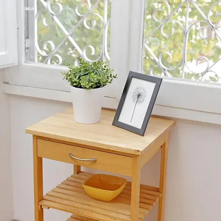 San Pietros Flat By Domusdimore *